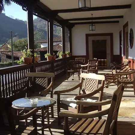 Hotel Casa De Aldea La Casona De Los Valles Onís