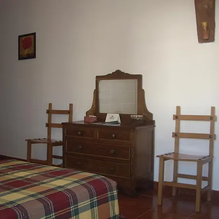 فندق Casa De Aldea La Casona De Los Valles 3*