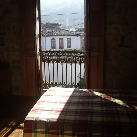 Casa De Aldea La Casona De Los Valles 3*