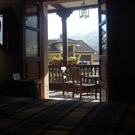 فندق Casa De Aldea La Casona De Los Valles 3*