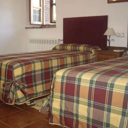 Casa De Aldea La Casona De Los Valles 3*